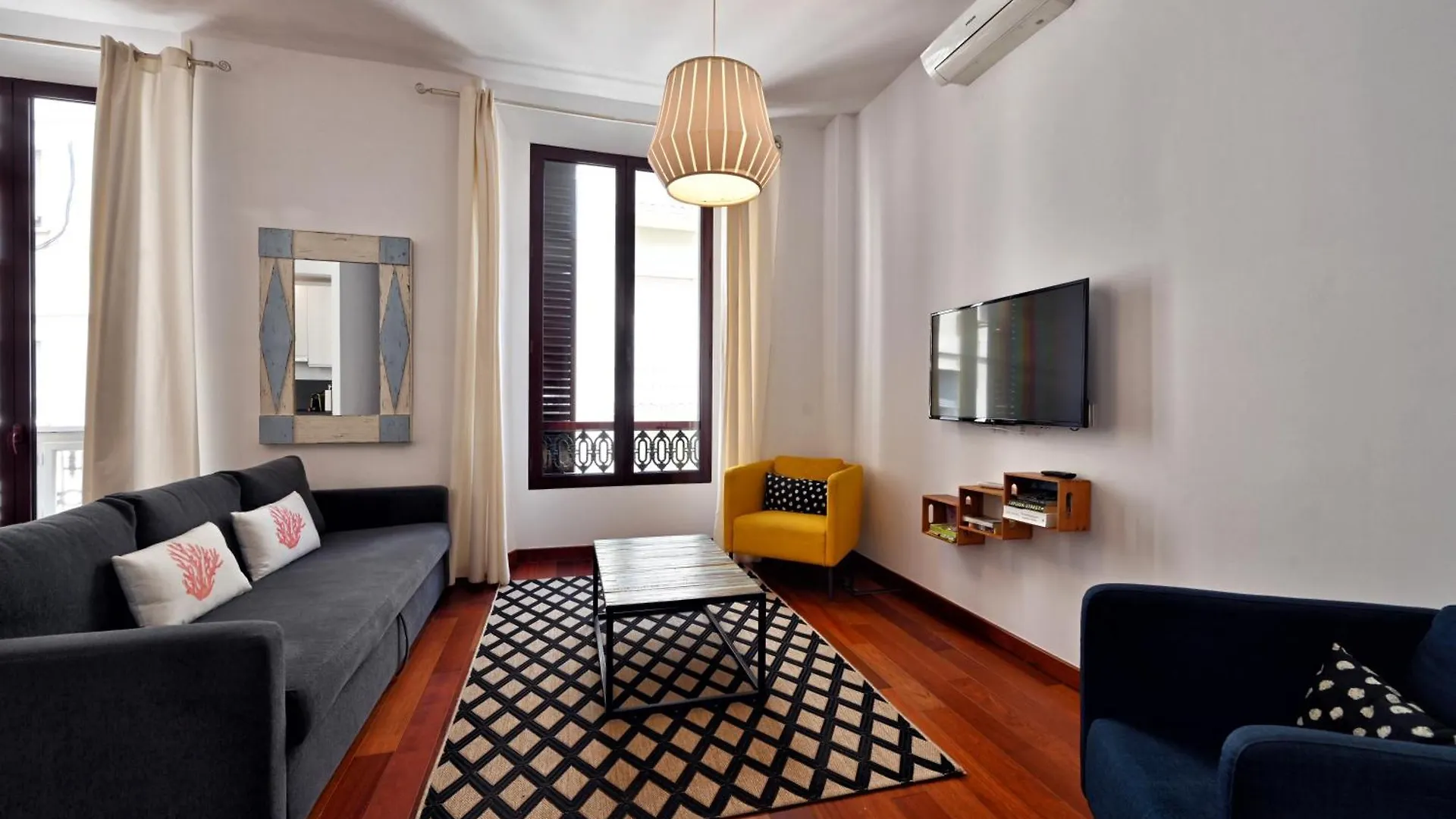 La Casa De La Alameda Apartment Malaga Spain