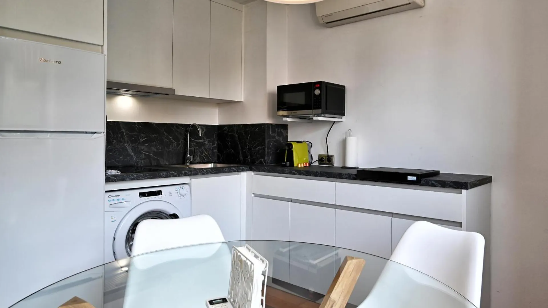 La Casa De La Alameda Apartment Malaga Spain